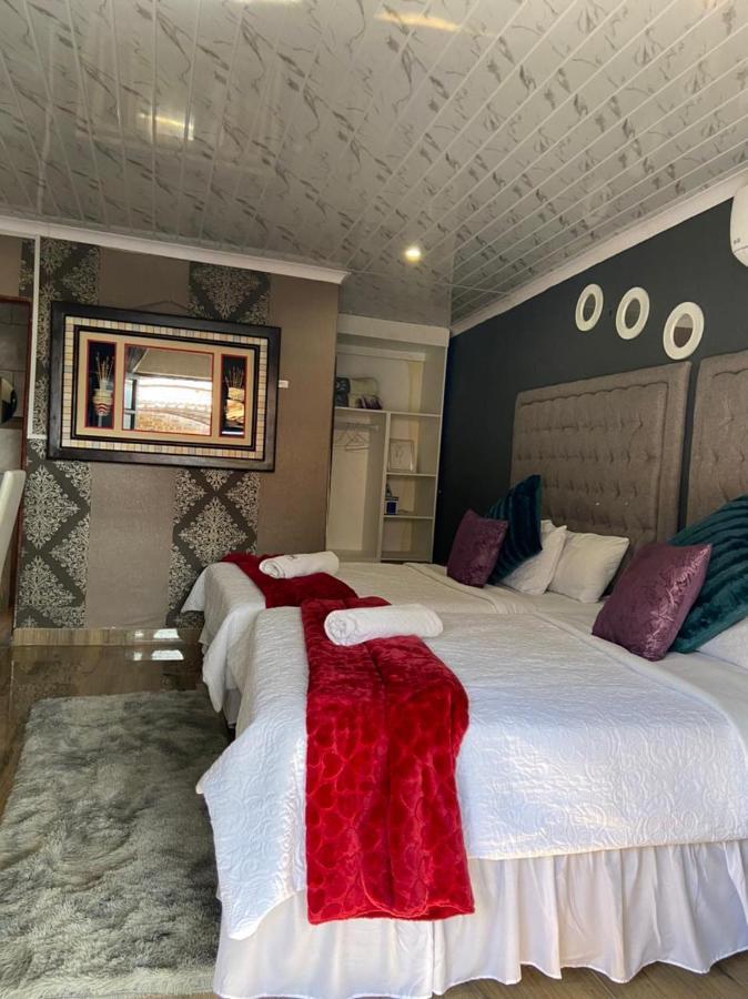 Nsuku Bed And Breakfast Thulamahashi ภายนอก รูปภาพ