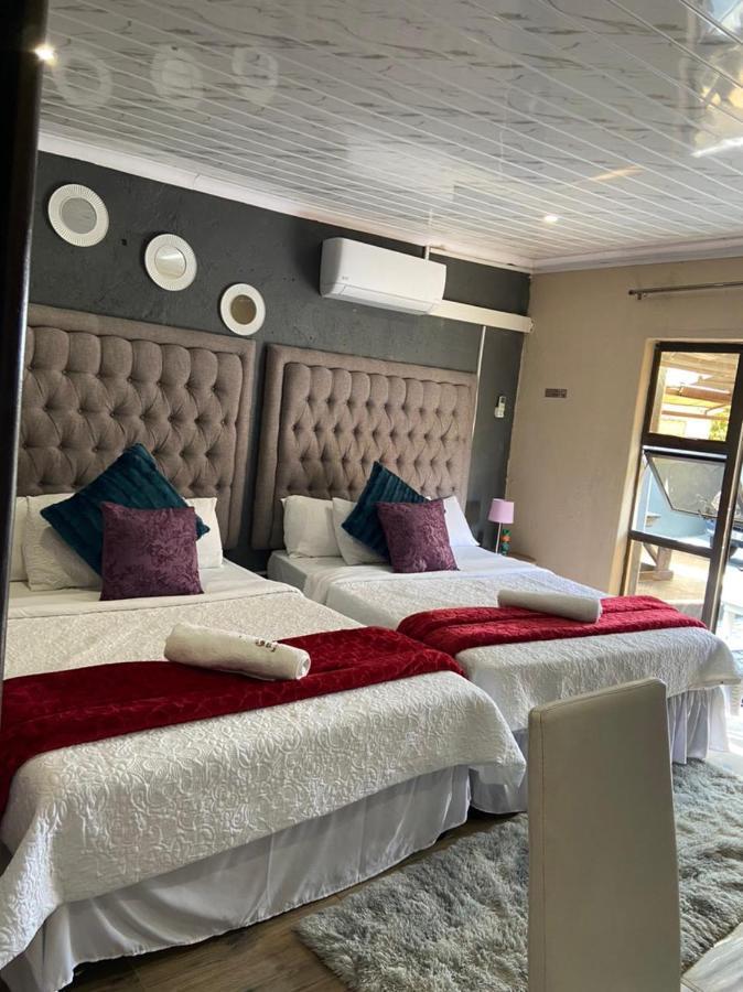 Nsuku Bed And Breakfast Thulamahashi ภายนอก รูปภาพ